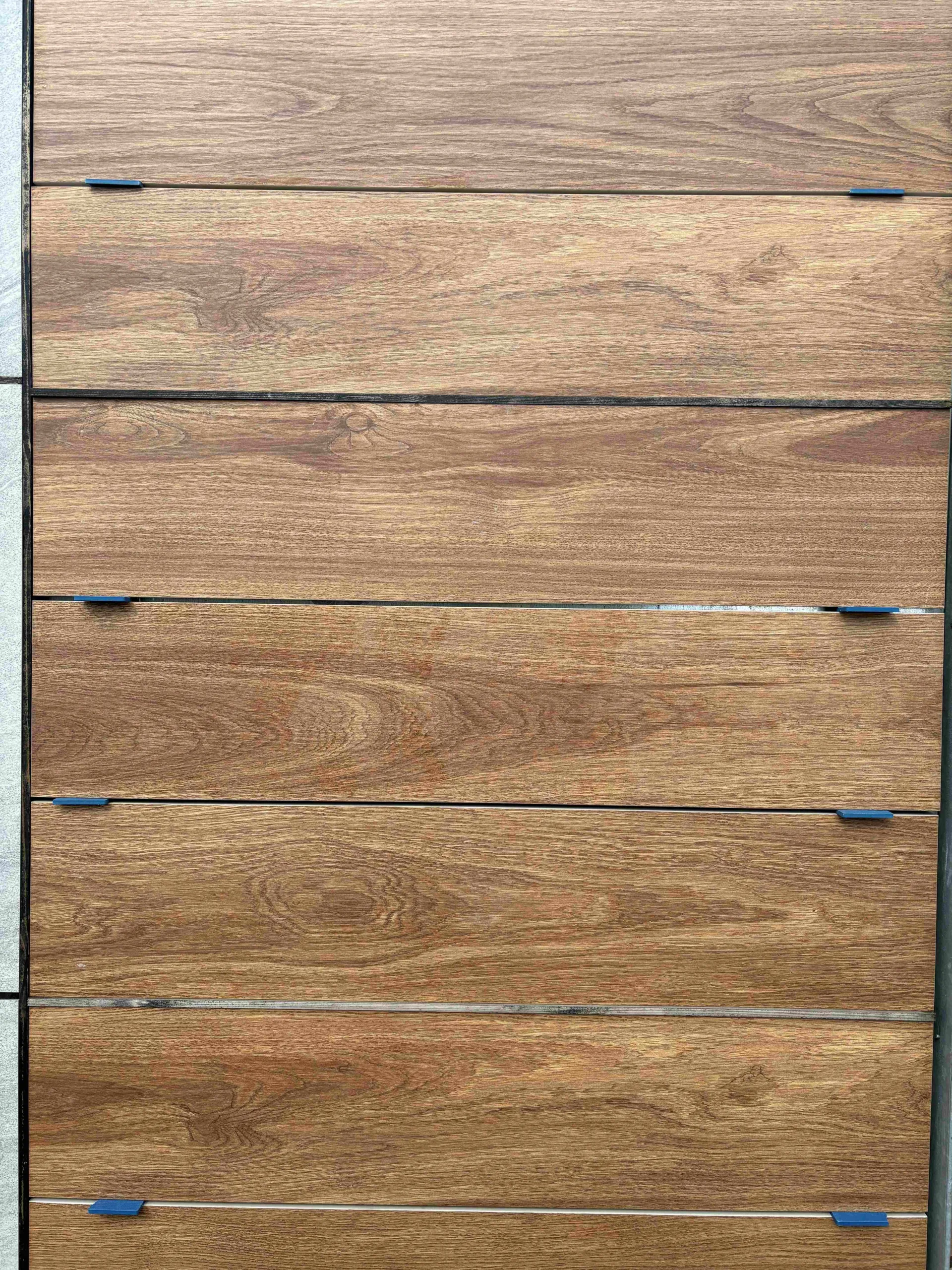Deckwood Caramel Porcelain