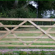 Universal - 6 Bar Field Gate