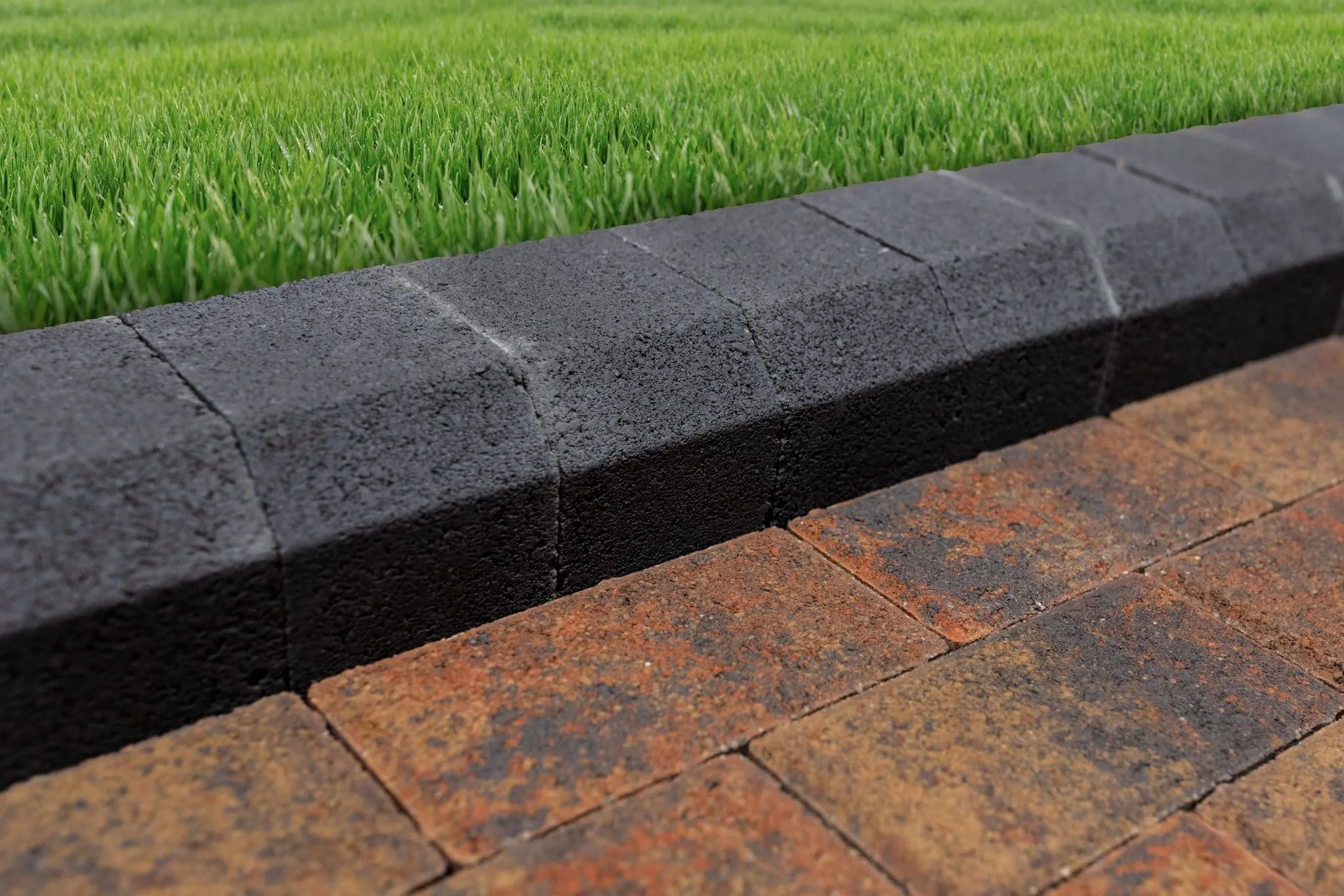 Bull Nosed Kerb (KL) - Tobermore - Image 3